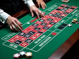Dragon Tiger Live dealer table on pragmatic007 showing card positions and real-time video feed